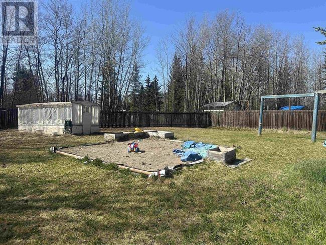 404 Vanderview Dr, House other with 6 bedrooms, 2 bathrooms and null parking in Vanderhoof BC | Image 5