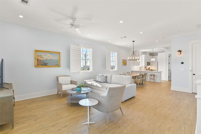 The townhome offers an upside-down floor plan to better enjoy the views. | Image 6