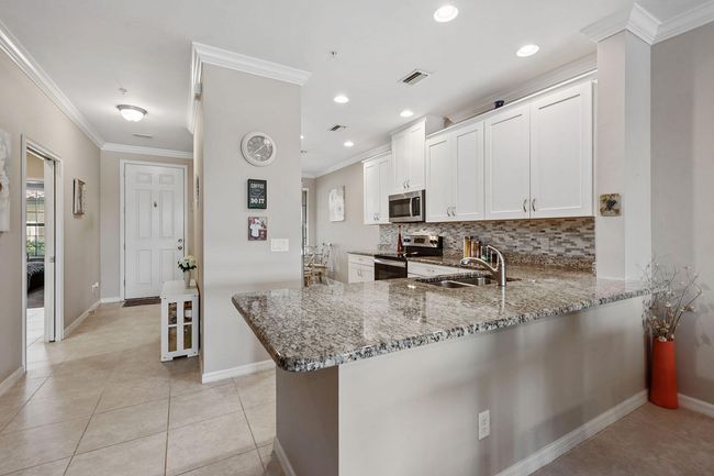 UNIT-102 - 9440 Benvenuto Ct, Condo with 2 bedrooms, 2 bathrooms and null parking in NAPLES FL | Image 7