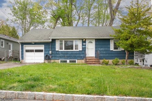 161 Beachwood Rd, Parsippany, NJ, 07054-2464 | Card Image