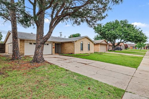 3417 Cavalier Ct, Irving, TX, 75062-5148 | Card Image