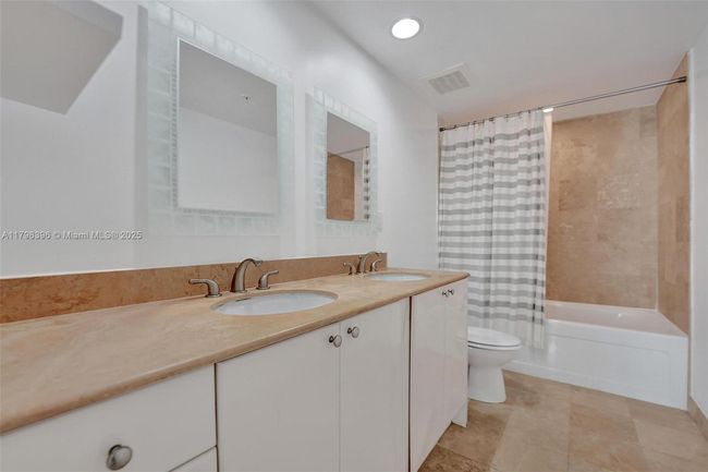 UNIT-2105W - 1745 E Hallandale Beach Blvd, Condo with 2 bedrooms, 2 bathrooms and null parking in Hallandale Beach FL | Image 22