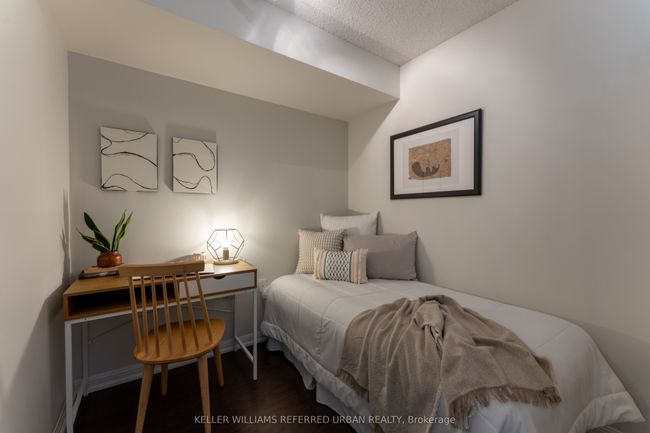 1813 - 125 Western Battery Rd, Condo with 2 bedrooms, 2 bathrooms and 1 parking in Toronto ON | Image 4