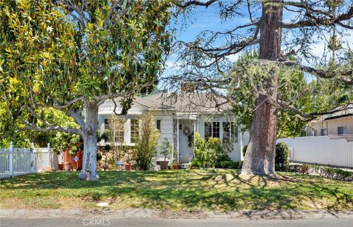 5438 Radford Ave, Valley Village, CA, 91607-2214 | Card Image
