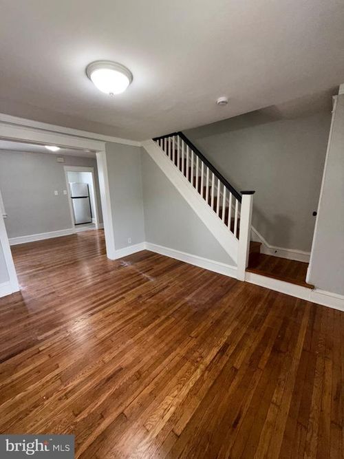 513 Woodcliffe Rd, UPPER DARBY, PA, 19082-5007 | Card Image