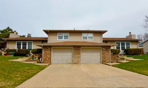 740-746 Olympic Dr, Waterloo, IA, 50701-4908 | Card Image