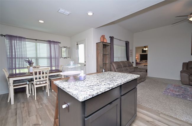 165 Cattlemans Creek Rd W, House other with 3 bedrooms, 2 bathrooms and null parking in Newark TX | Image 10