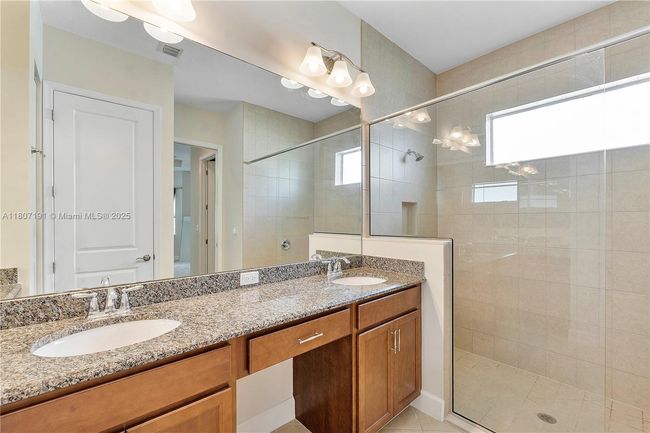 15917 - 15917 Rain Lilly Way, House other with 3 bedrooms, 2 bathrooms and null parking in Westlake FL | Image 19