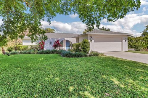 4472 Beechwood Lake Dr, NAPLES, FL, 34112-5203 | Card Image