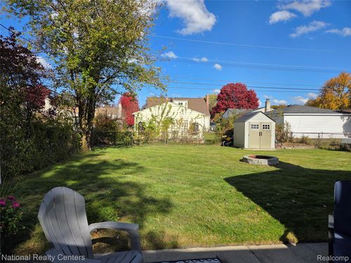 39568 Cather St, Canton, MI, 48187-4202 | Card Image