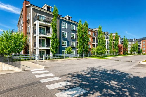 5210-279 Copperpond Common Se, Calgary, AB, T2Z1J6 | Card Image
