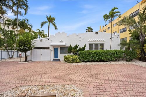 340 Ne 125th St, North Miami, FL, 33161-4682 | Card Image