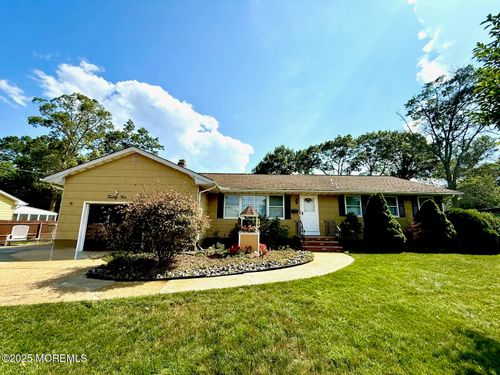 24 Woodland Rd, Bayville, NJ, 08721-1920 | Card Image