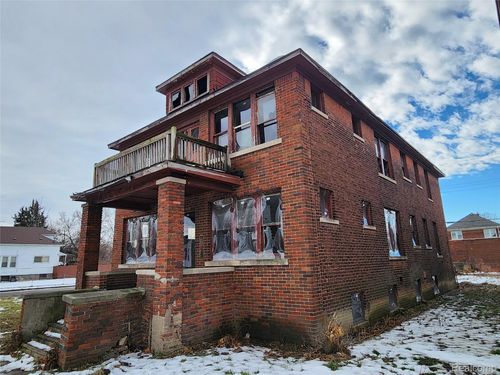 9611 Otsego St, Detroit, MI, 48204-3921 | Card Image
