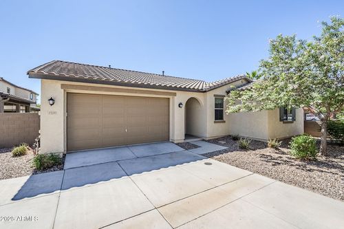 1530 S Elm St, Gilbert, AZ, 85296-3900 | Card Image