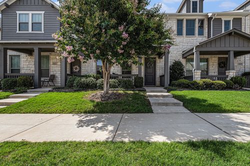 6541 Iron Horse Blvd, North Richland Hills, TX, 76180-6025 | Card Image