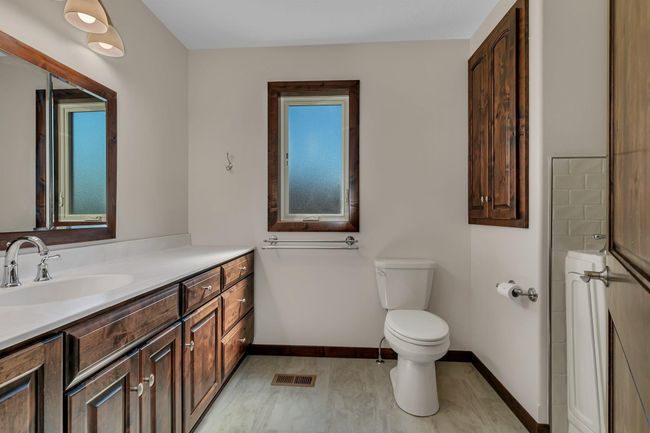 Owner's Bath with walk-in tub | Image 17
