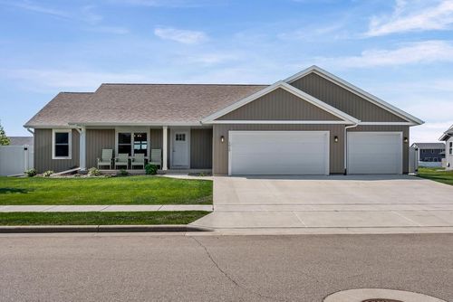 1610 Fox Glove St, HOLMEN, WI, 54636-4300 | Card Image