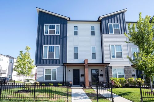 2952 New York St, Indianapolis, IN, 46222-4487 | Card Image
