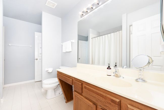 404 Bower Ln, House other with 5 bedrooms, 3 bathrooms and null parking in Oswego IL | Image 29