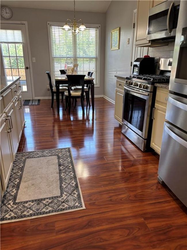 3310 Mcever Park Cir, House other with 3 bedrooms, 2 bathrooms and 2 parking in Acworth GA | Image 22