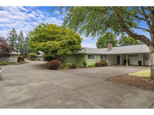 3142 22nd Ave, Forest Grove, OR, 97116-1813 | Card Image