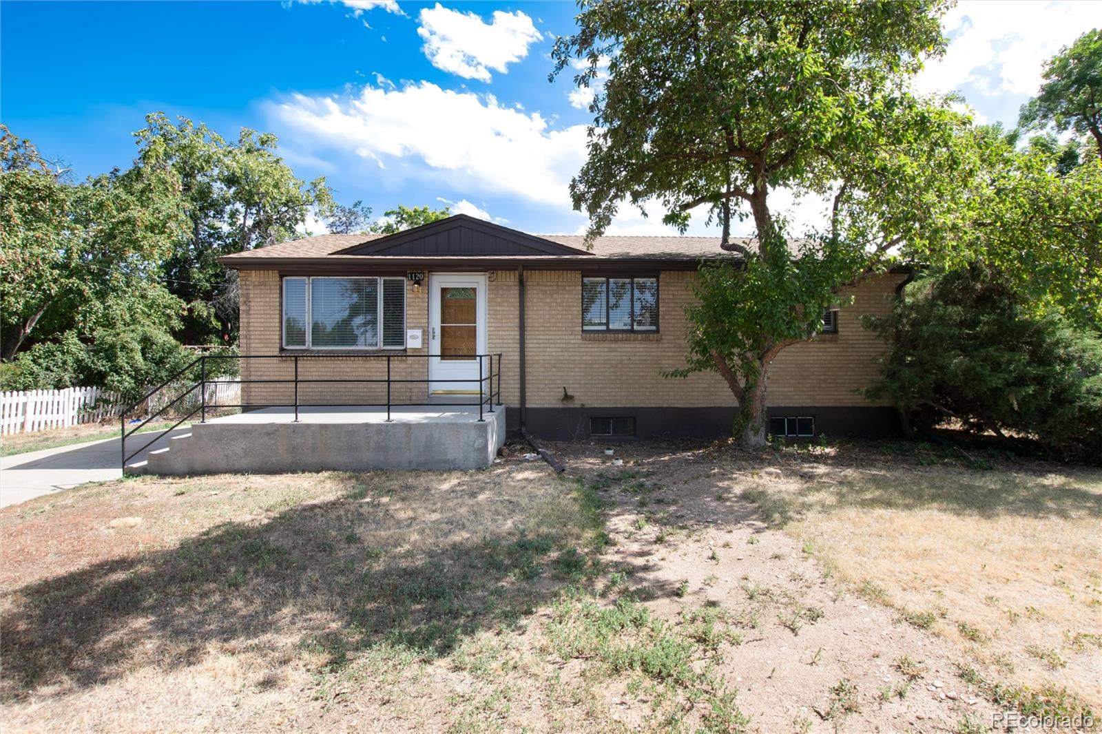Oxford Ave, Englewood, CO 80110