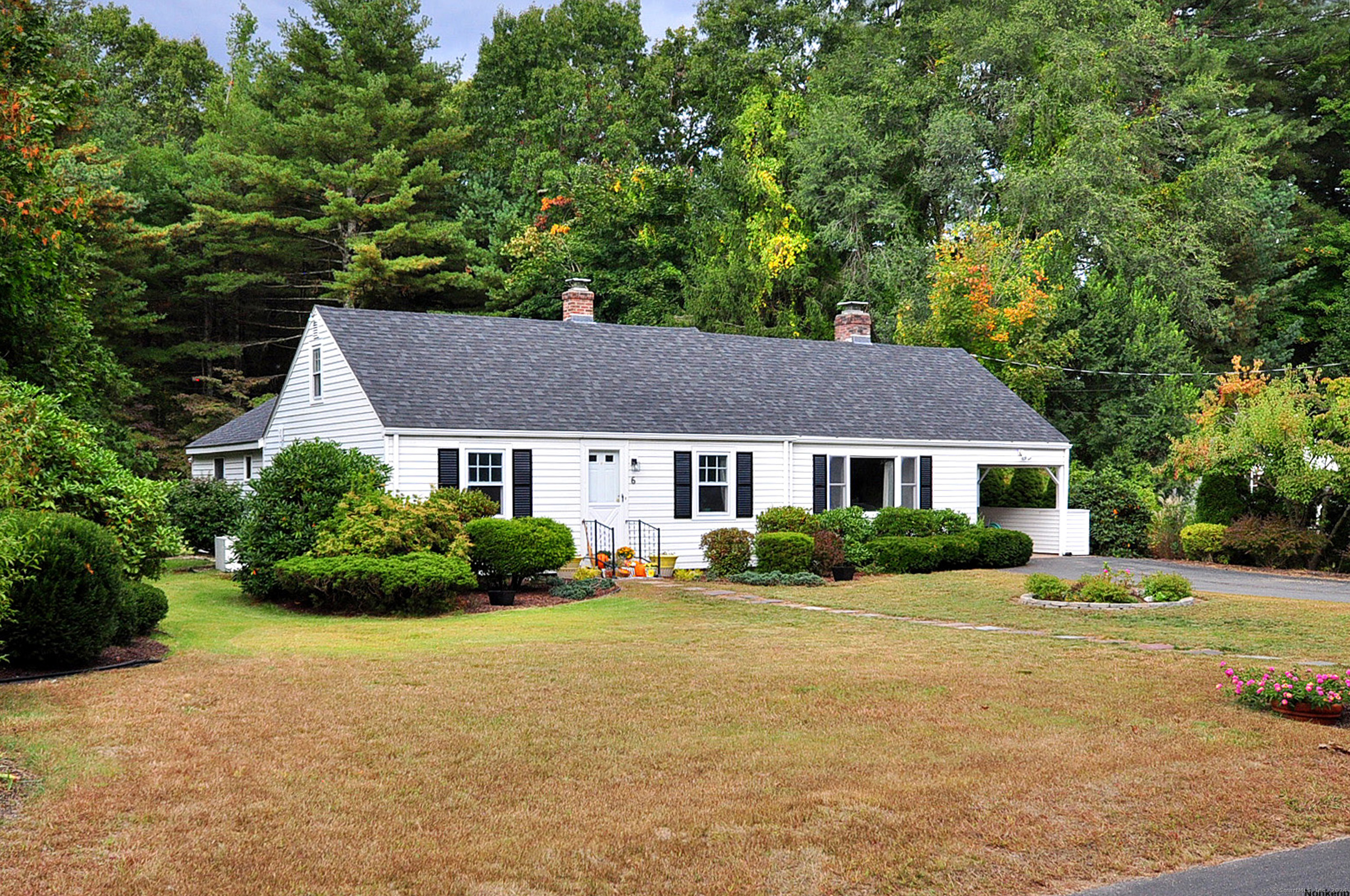 Spring Glen Dr, Granby, CT 06035