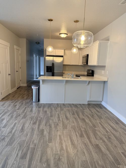 c204-14469 S Selvig Way, Herriman, UT, 84096-1441 | Card Image