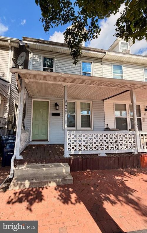 39 E Main St, MIDDLETOWN, DE, 19709-1445 | Card Image