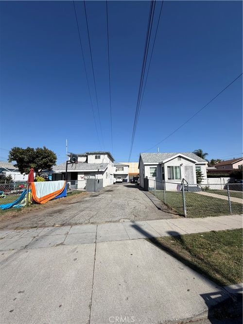 4918 Tobias Ave, Pico Rivera, CA, 90660-2121 | Card Image