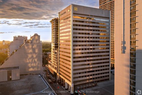 2000-365 Bloor St E, Toronto, ON, M4W3L4 | Card Image