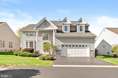 56 Goldfinch Dr, Hamilton, NJ, 08690-3582 | Card Image