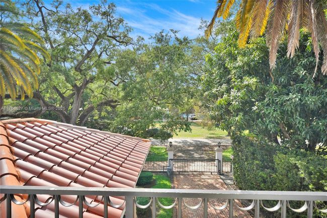 2115 Country Club Prado, House other with 4 bedrooms, 5 bathrooms and null parking in Coral Gables FL | Image 39