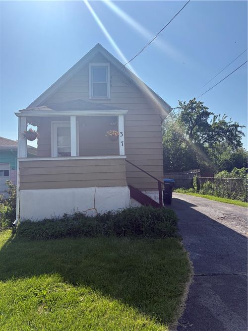 37 Bennett Ave, Irondequoit, NY, 14609-1231 | Card Image