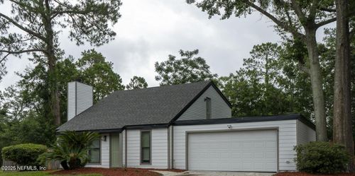8305 Coralberry Ln, JACKSONVILLE, FL, 32244-5709 | Card Image
