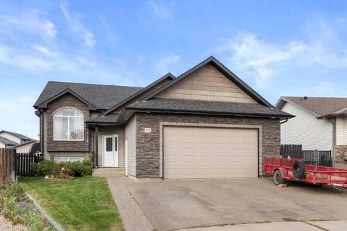 404 Jesmond Pl Sw, Redcliff, AB, T0J2P2 | Card Image