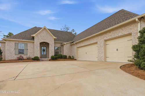 111 Camden Lake Dr, Madison, MS, 39110-7030 | Card Image