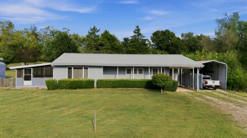 606 Pine St, Willow Springs, MO, 65793-1214 | Card Image