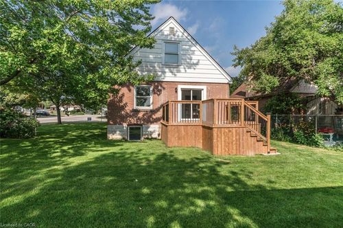 367 Hillside Ave, Hamilton, ON, L8K3L6 | Card Image