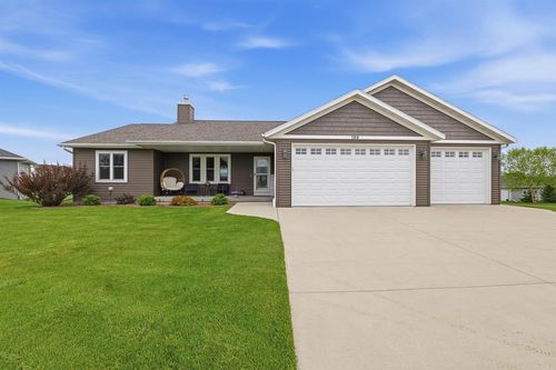 100 Mark Court, EDEN, WI, 53019 | Card Image