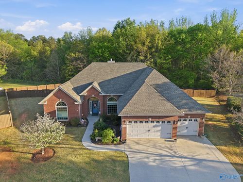 216 N Mossy Creek Cir Nw, Madison, AL, 35757-6334 | Card Image