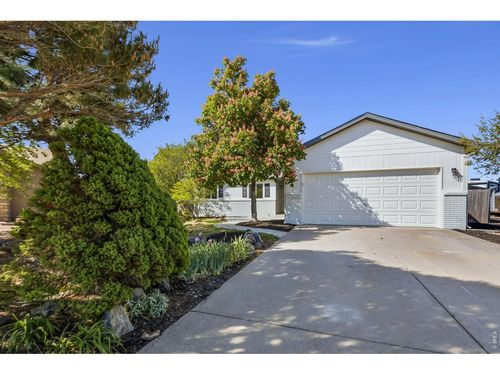 1622 40th Street Ct, Evans, CO, 80620-2432 | Card Image