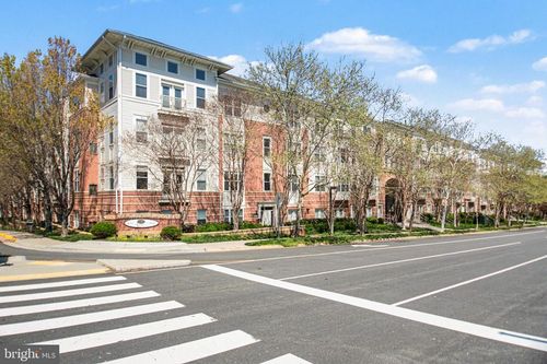unit-331-9490 Virginia Center Blvd, VIENNA, VA, 22181-4802 | Card Image