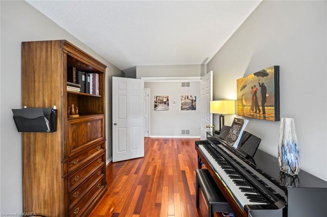 207 - 130 Wright Cres, House attached with 2 bedrooms, 2 bathrooms and 1 parking in Kingston ON | Image 35