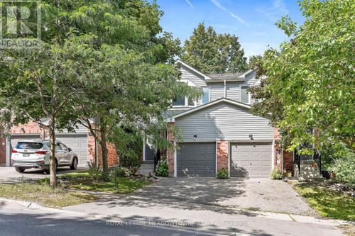 174-28 Maple Avenue, Halton Hills (Georgetown), ON, L7G5L8 | Card Image