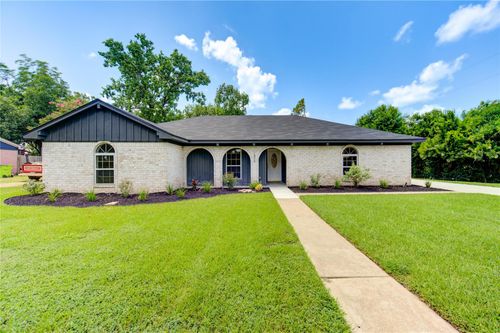 1808 Long Dr, Richmond, TX, 77469-4920 | Card Image