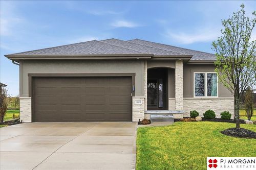 14413 Vane St, Bennington, NE, 68007-1582 | Card Image