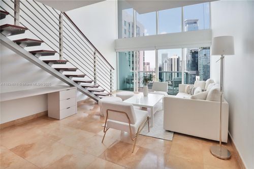 apt-2104-41 Se 5th St, Miami, FL, 33131-2549 | Card Image