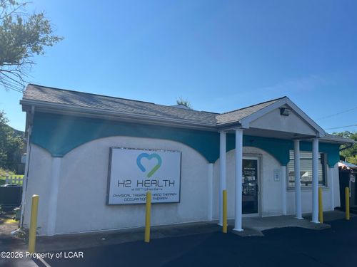 506 Hazle St, Wilkes Barre, PA, 18702-4646 | Card Image